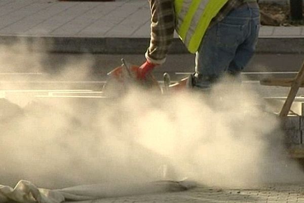 Les derniers préparatifs avant la mise en circulation du tramway au Havre.