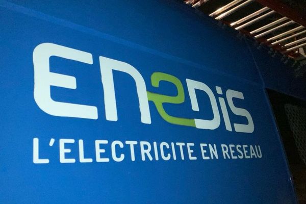 Enedis cherche toujours l'origine de la panne qui a privé d'électricité le vlllage de Lizine (Doubs).