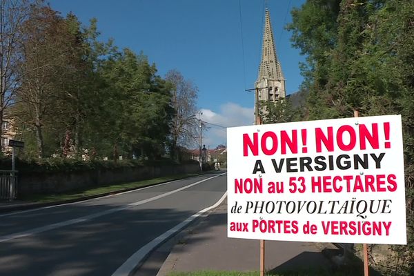 À Versigny, dans l'Oise, les habitants craignent de voir leur paysage modifié et s'opposent à un projet de ferme agrivoltaïque