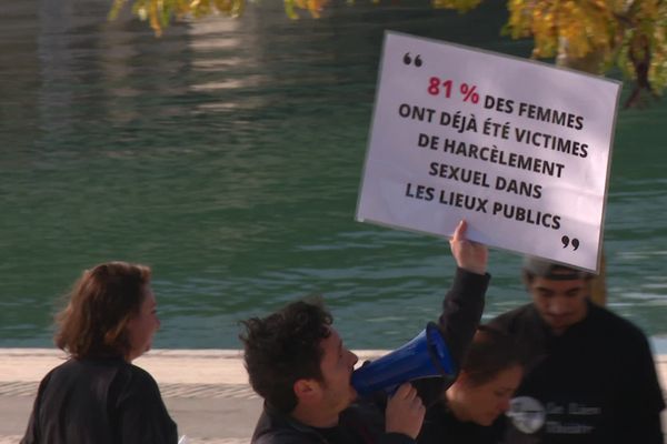 Campagne de lutte contre le harcèlement de rue sur les berges du Rhône à Lyon