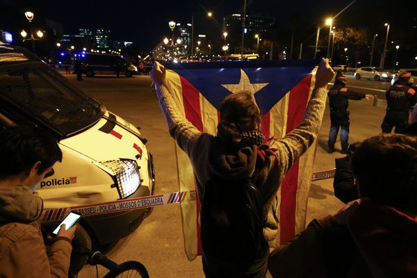 Les autorités espagnoles ont informé de la grande difficulté à circuler demain, vendredi 21 décembre 2018, sur l’AP 7 et la N II à destination de Barcelone. Les indépendantistes catalans considère comme une provocation la tenue d'un conseil des ministres décentralisé. Des manifestations ont lieu dès jeudi soir à Barcelone.