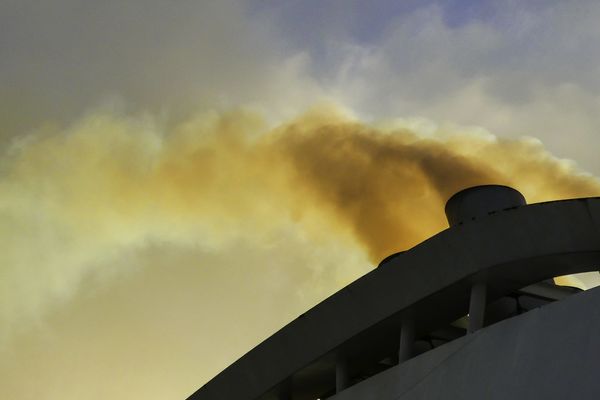  1.728 morts prématurées pourraient être évitées chaque année par un renforcement des normes antipollution par les navires en Méditerranée. Notamment la pollution au dioxyde d'azote.