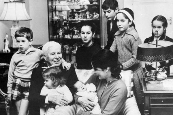 Chaplin et ses enfants en Suisse