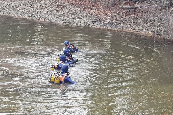 Un corps a été retrouvé dans la Seine, à Canteleu, près de Rouen, mardi 15 octobre 2024. il pourrait s'agir d'Owen Cerf, disparu depuis dix jours.