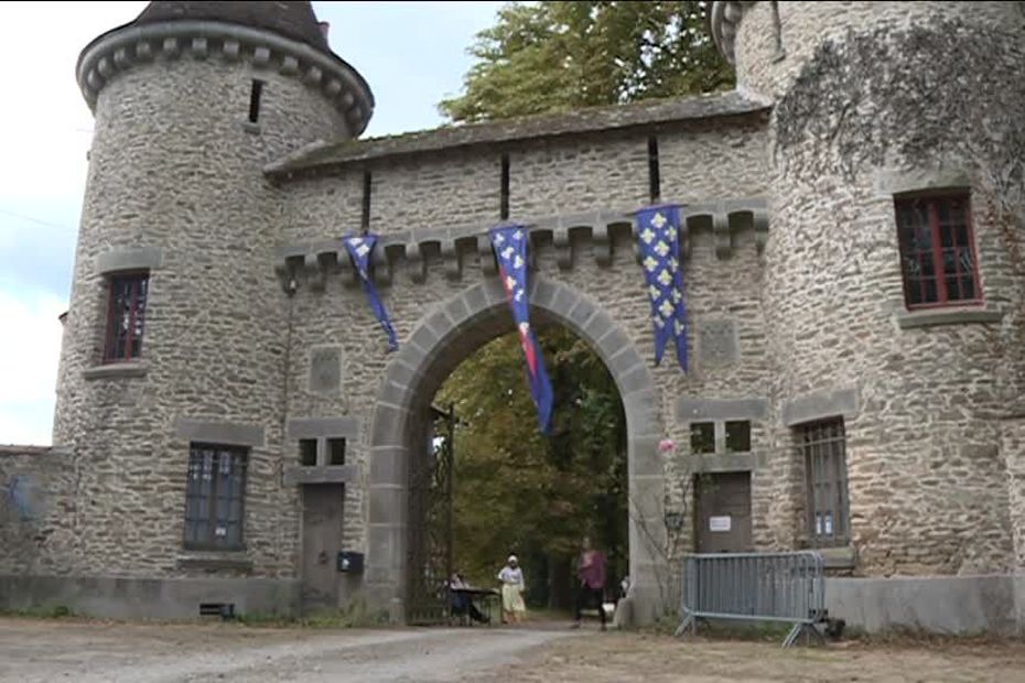 Faites Un Petit Tour Au Moyen Age Au Chateau De Las Croux