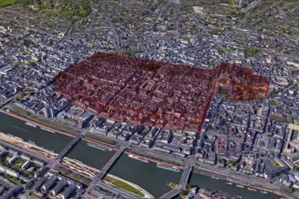 Vue aérienne des rues de Rouen interdites aux manifestants le samedi 5 et dimanche 6 décembre 2020 de 10h à 22h