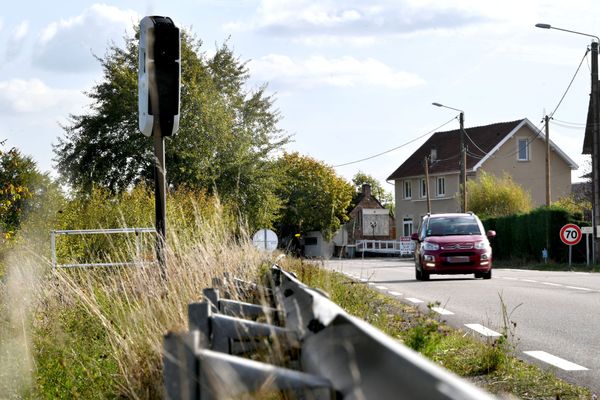 Sept radars-tourelles seront bientôt installés dans l'Orne pour endiguer la hausse des accidents sur les routes du département.