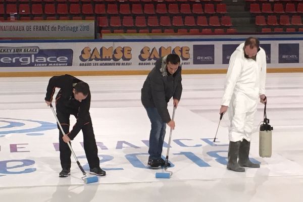 La patinoire Pôle Sud se prépare à accueillir les champions de patinage réunis à Grenoble pour la deuxième année consécutive pour les Internationaux de France. 