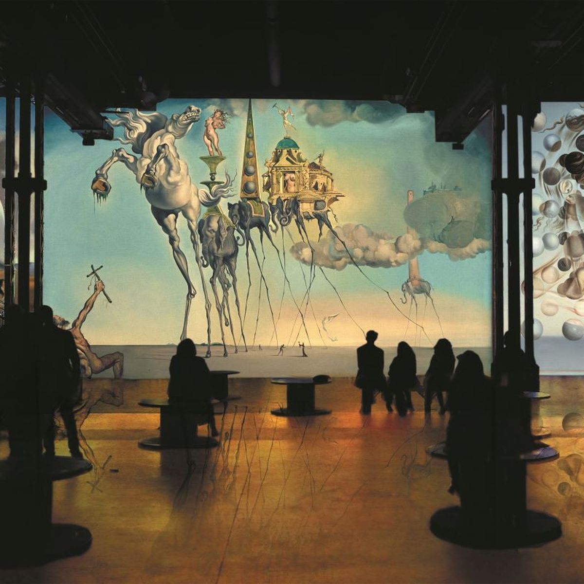 Dali Une Enigme Sans Fin A L Atelier Des Lumieres