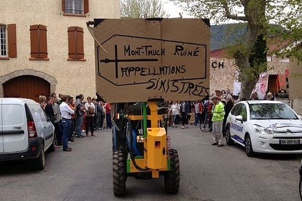 Tuchan (Aude) - manifestation pour la survie de la coopérative viticole - 11 avril 2014.