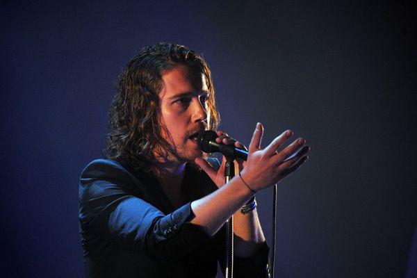 Julien Doré sera en concert à la Foire aux Vins d'Alsace le 23 juillet 2022.