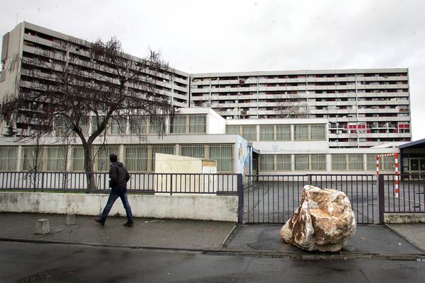 Dans la nuit du lundi 5 août 2024, vers 3 heures du matin, une fusillade a éclaté dans le secteur du Grand Mirail à Toulouse (Haute-Garonne).