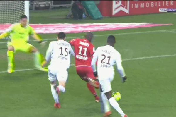 Tavarès inscrit le but dijonnais face à Metz