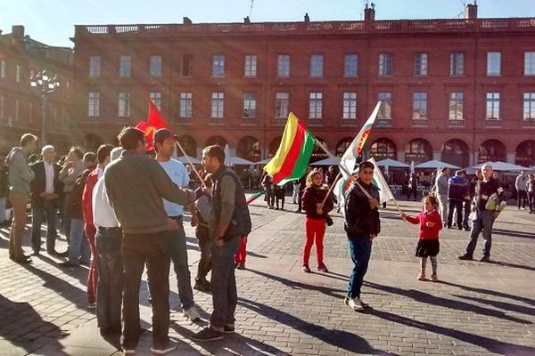 marche pour le peuple kurde de kobané à Toulouse