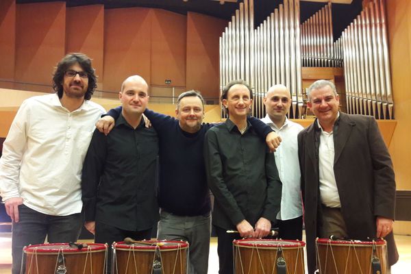 Frédéric Soulié entouré du Belouga Quartet et Manu Théron au Conservatoire Darius Milhaud d'Aix-en-Provence