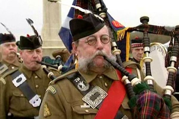 Yves Holbecq est Pipe Major et préside l'association "Somme Battlefield Pipe Band"