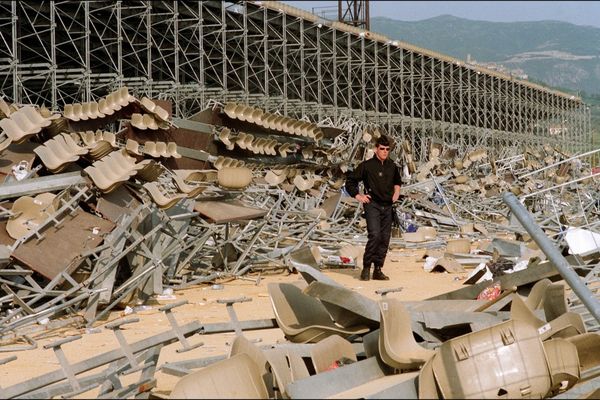 Le 5 mai 1992, l'effondrement d'une tribune provisoire du stade Armand-Cesari de Furiani faisait 19 morts et 2.357 blessés.