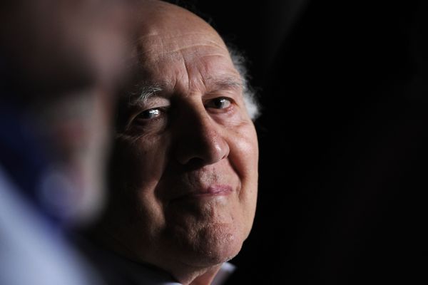 Michel Piccoli en 2011 attendant le début d'une conférence de presse pour le film "Habemus Papam"