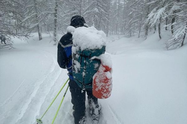 Gendarme du peloton de PGHM de Jausiers parti porter secours aux 8 jeunes garçons pris dans la tempête de neige à Allos le dimanche 3 mars.