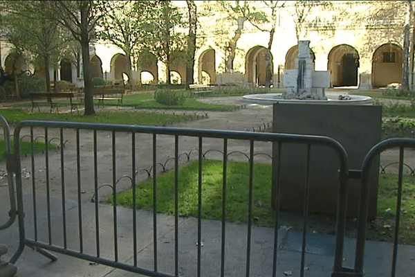 Le jardin du Palais St-Pierre est cependant resté fermé 18/11/15