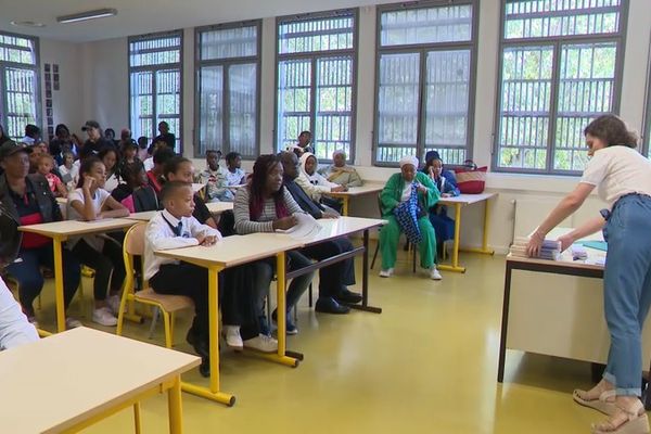 Rentrée scolaire : à l'internat, de nombreux élèves sont déjà sur les bancs de l'école