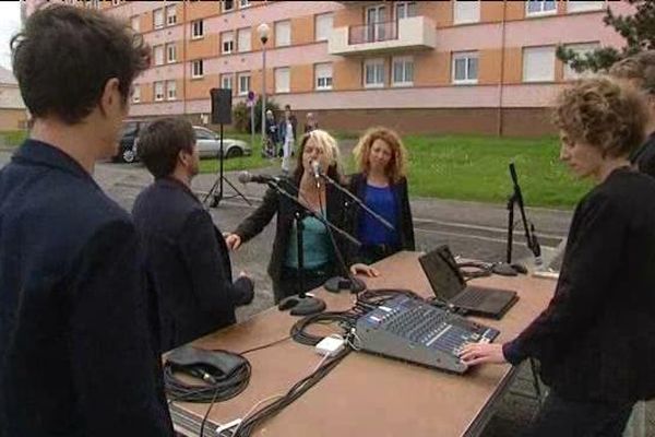 A Falaise, les danseurs du Group Berthe ouvre le Festival dans les quartiers