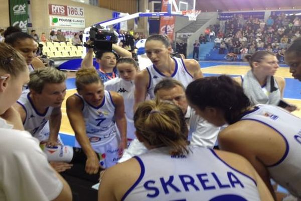 La déception des basketteuses de Lattes après leur élimination en demi-finale du championnat de France