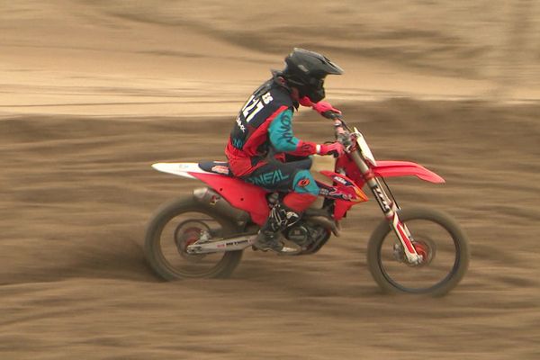 Jules est le plus jeune pilote de cette 47ème édition de l'Enduropale du Touquet