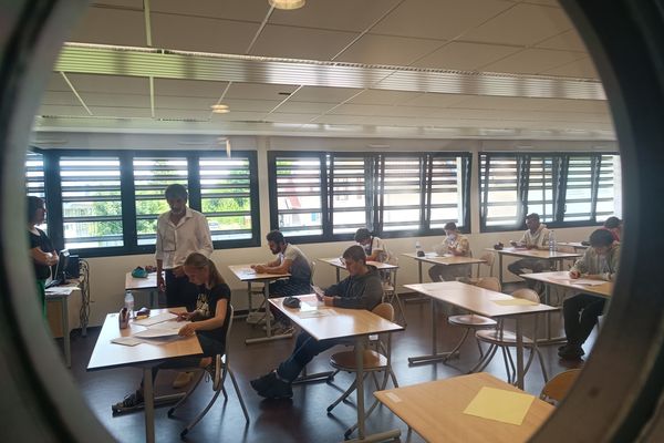 Au lycée Raymond Kopa de Reims, lors des épreuves du bac professionnel, le 14 juin 2022.