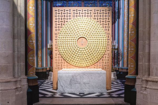 La châsse-reliquaire de la couronne d'épines installée à Notre-Dame de Paris.