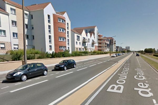 L'homme a été retrouvé mort dans sa voiture stationnée boulevard du Général de Gaulle à Calais