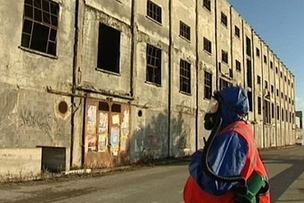 Le chantier de réhabilitation de l'ancienne mine d'amiante de Canari implique d'importantes mesures de sécurité (archives)