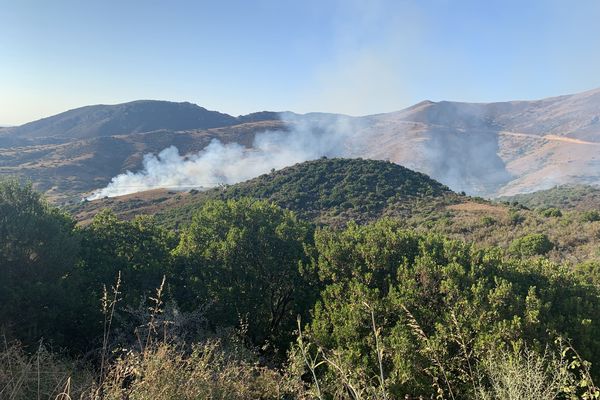 L'incendie depuis le col de Carbinica