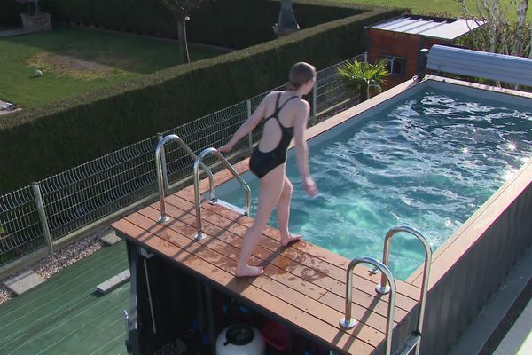 Des conteneurs transformés en piscines, la nouvelle tendance en Normandie.