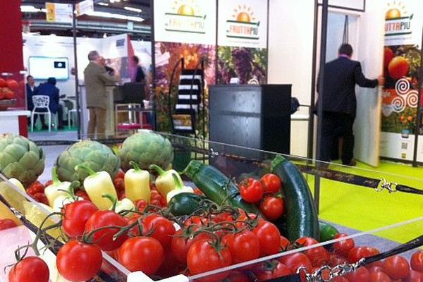 Perpignan - le 7e salon Medfel, salon professionnel méditerranéen des fruits et légumes - 21 avril 2015.