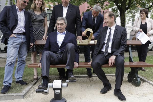 Eddy Merckx et Christian Prudhomme, le patron du Tiur, à Bruxelles ce mardi