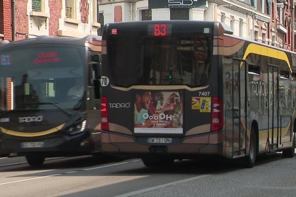 Un bus à hydrogène coûte en moyenne 800 000€, soit près de 3 fois plus qu'un bus classique.