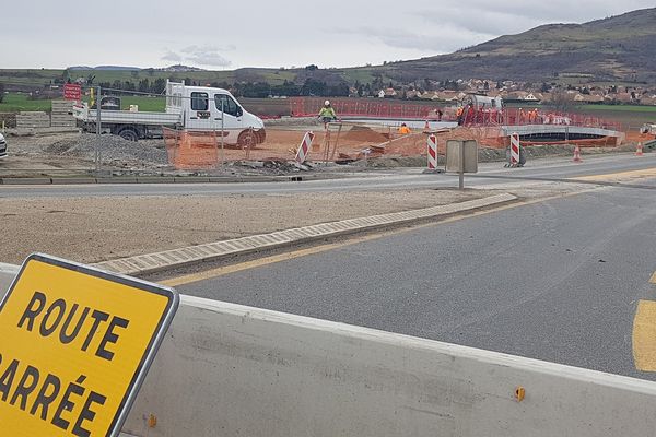 Les travaux de l'autoroute A75 près de Clermont-Ferrand nécessitent de nouvelles fermetures entre le 12 et le 15 avril.