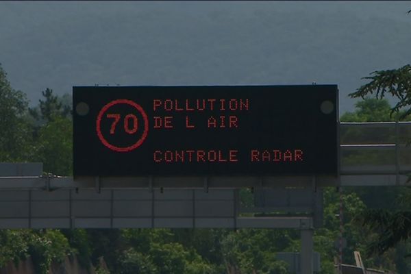 Limitaiton de la vitesse à 70km/h pour les axes dont la vitesse autorisée est égale à 80km/h à Chambéry