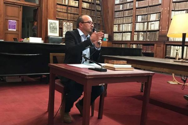 Eugène Gherardi a annulé sa conférence pour la journée des droits de la femme