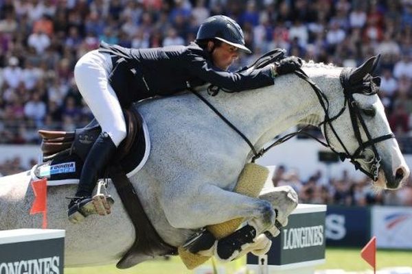 Dame Blanche, la monture de Pénélope Leprévost, lors du jumping de La Baule , mai 2014