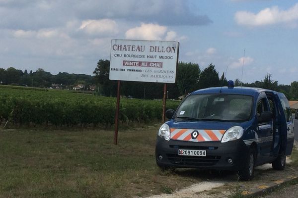 Les forces de l'ordre ont évacué un squat dans l'ancien lycée agricole de Blanquefort près de Bordeaux ce 20 septembre 2016.