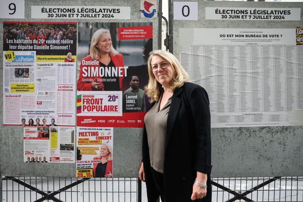 Danielle Simonnet le 1er juillet 2024 à Paris, lors d'une conférence de presse à l'occasion des législatives anticipées.