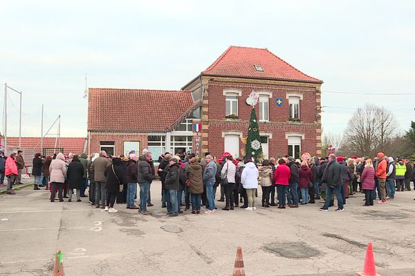 Manifestation des habitants de Nordausques pour réclamer des médecins