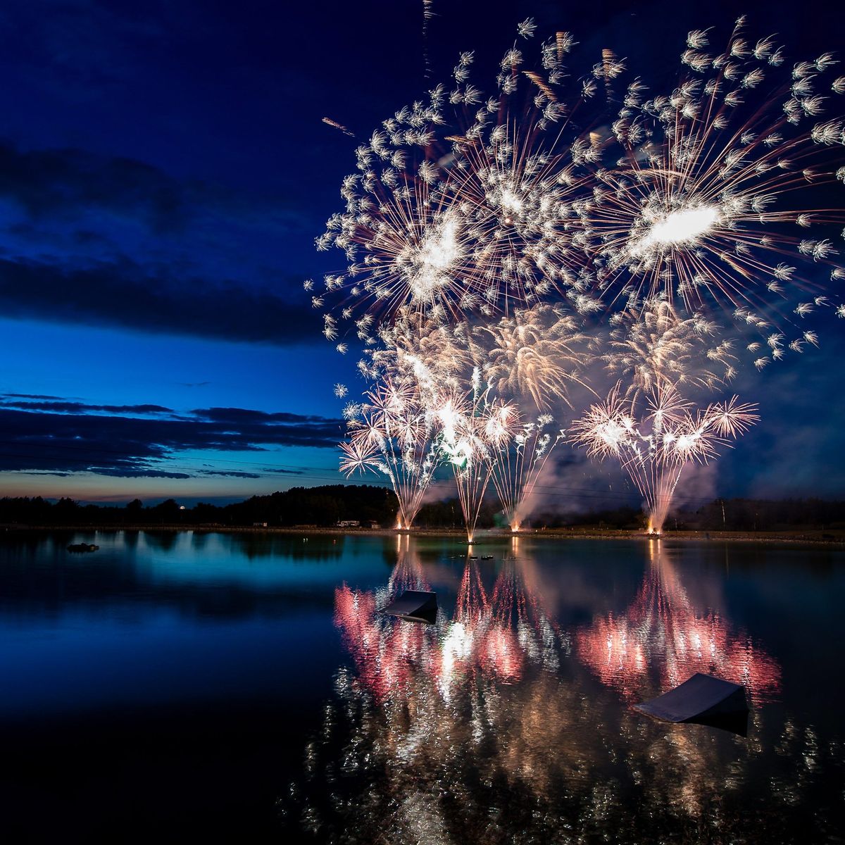 Ou Feter Le 14 Juillet En Franche Comte Ou Ont Lieu Feux D Artifices Bals Et Defiles