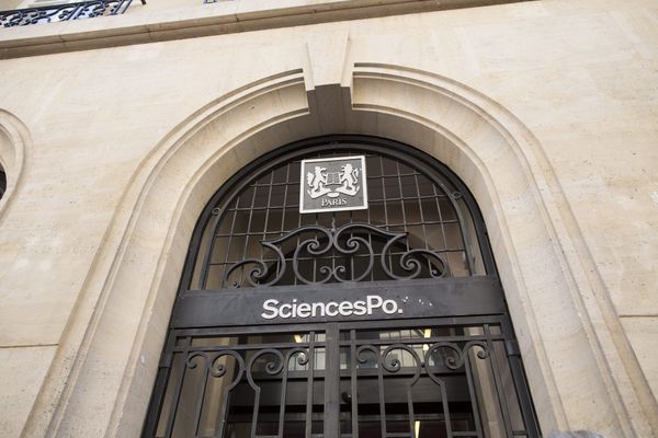 Sciences Po Paris va fermer ses portes pendant 14 jours en raison de plusieurs cas de Covid-19.