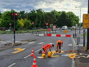 Le pont de Gaulle fermé à la circulation à Reims, avant d'être démoli. Lundi 27 mai 2024.