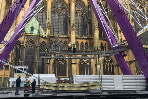 Le démontage de la Grande Roue sera terminé cette semaine place d'Armes.