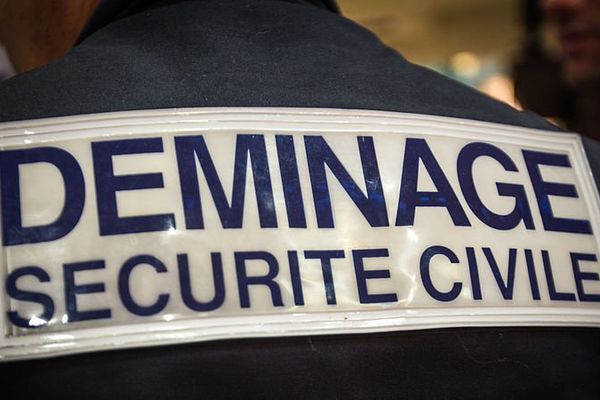 Les démineurs de la sécurité civile assure le désamorçage d'engins explosifs