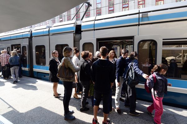 La circulation des tramways et des bus sera impactée à Grenoble ce samedi. Photo d'archives.